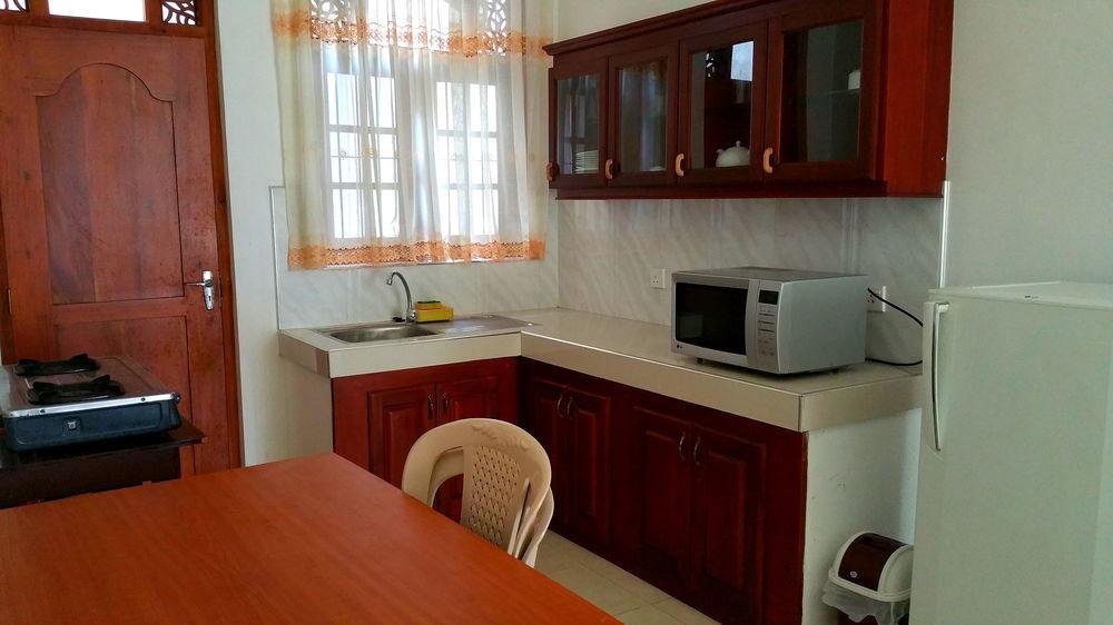 Holiday Fashion Inn Negombo Luaran gambar